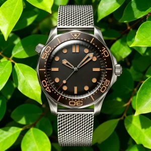 007 Luxury Men’s Mechanical Automatic Watches 42mm Waterproof Stainless Steel Wrist Diver Watch with Luminous Movement