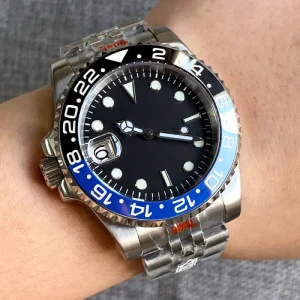 40mm Left Hand Steel Diver NH35 Automatic Watch for Men 120clicks Bezel Crown at 9 Sapphire Crystal 904L Bracelet Luminous Dial