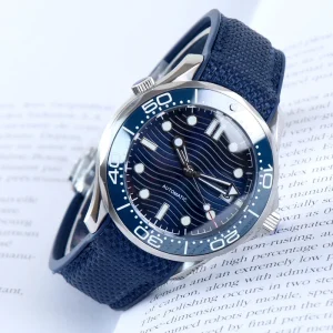40mm Men Watch NH35 Automatic Movement Sea Sports Master Style Green Luminous Sapphire Steel Wristwatch Rubber Strap Blue Dial