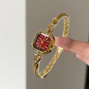 62042 Classic and Fashionable Korean Style Small Square Watch Simple High-end Women’s Bracelet Quartz Watch
