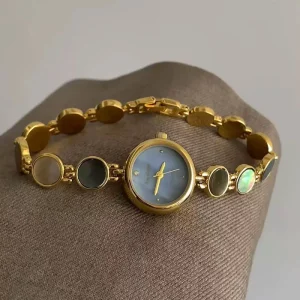 BS FA1873 New Retro Vintage Quartz Women’s Small Gold Watch