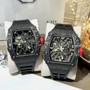 Barrel shaped black men’s mechanical watch 50 meters water resistance replaceable strap