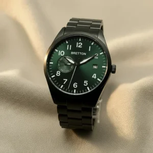 Black Plated Steel Watch with Deep Green Dial Independent Small Second Sub Dial Arabic Numerals and Date Display