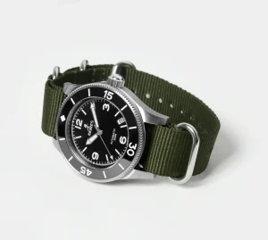 Case Stainless Steel Sapphire Mens Diver Watch Automatic Mechanical Watch for Men Automatic