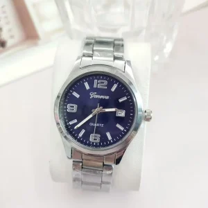 Casual and Stylish Men’s Watch with Digital Markers and Calendar Men’s Quartz Wristwatch
