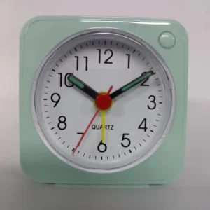 Children’s Iron Quartz Alarm Clock Square Bedside Mute Clock Antique Style Needle Travel-friendly Single Face