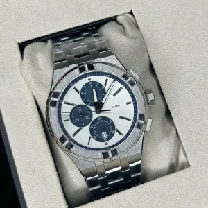 Chronograph Quartz Watch with Fixed Silver Stainless Steel Bezel and Luminous Hands
