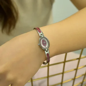 Classic Retro Women’s Watch Stainless Steel French Bangle Watch Compact & Exquisite Factory