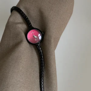 Classic Watch New Model Watch Design Watch Black Red Small Dials Chain Watch Fashion Style Women’s Watch Watch