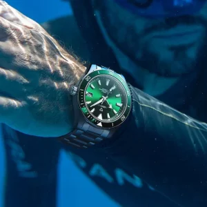 Custom Sapphire Glass 200m Luminous Mechanical Automatic Stainless Steel Diver Watch Men