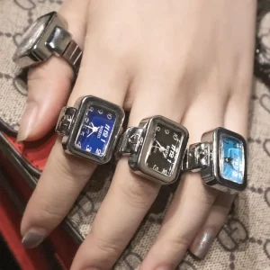 Customized Fashion Square Dial Quartz Finger Ring Watch Elastic Watchband Sliver Mini Ring Watch