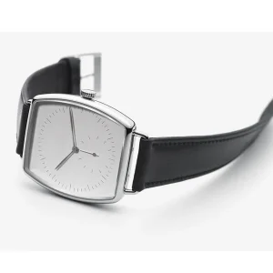 Fashion Design Classic Wrist logo square Watch