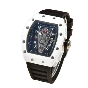 Fashion Design Luxury Watch TONNEAU Type Men’s Quartz Watch