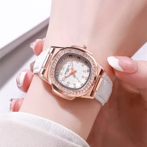 Fashion Map Women’s Watches Charm Steel Belt Casual Diamond Watch for Girls