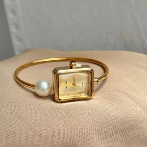 Fashion Vintage Square Light Luxury Quartz Alloy Glass Women’s Watch Simple Elegant Small Dial for Women Daily Wear
