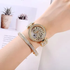 Fashionable Quartz Watch for Woman Rhinestone Leopard Head Watch Dial 40mm Bracelet Set Gift for Girlfriend