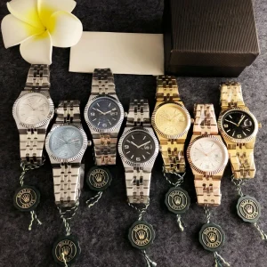 Fashionable Silver Honeycomb Dial Steel Band Design with Calendar Trendy Quartz Watch Personalized Waterproof Concept Watch