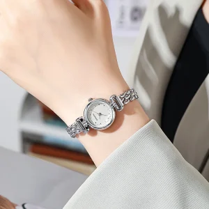 Fashionable Women’s Watches Small Group of Bracelets Luxury Watches for Students
