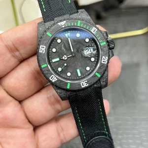 For Successful Gentlemen Automatic Diver Watch Forged Carbon Case with Green Bezel Markers Lightweight Sport Design Watch