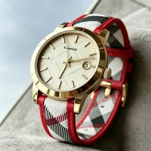 Gold-Plated Stainless Steel Ladies Chronograph Quartz Watch with 34mm Mineral Glass Dial and 22mm Checkered Watchband