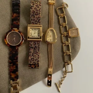 Leopard Pattern Bracelet Women’s Watch Vintage Quartz Watch Japanese Movement Luxury Fashion Wristwatch for Women