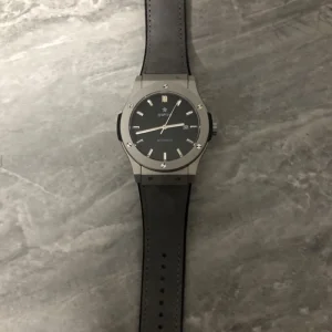 Luxury Hip hop Warrior Skull Style Tonneau Automatic Mechanical Watch with Sapphire Crystal Case, Pointer Dial, White Rubber Strap