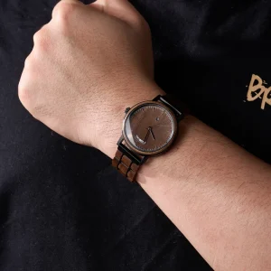 Luxury OEM Fashion Calendar Quartz Wood Watch for Men