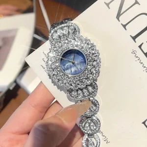 Luxury Quartz Women’s Watch with European Fashion Design Elegant Stainless Steel Bracelet Pointer Dial