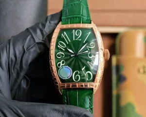 Men’s Green Mechanical Watch Barrel Shape Factory Directly Sold at Special Price