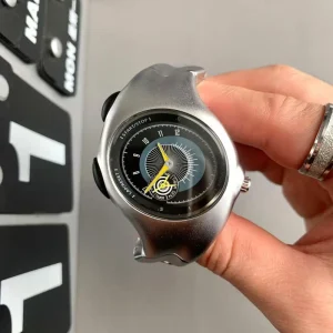 Mens Quartz Watch Sports Chronograph Analog Stainless Steel Water Resistant Big Dial Unique Design Fashion