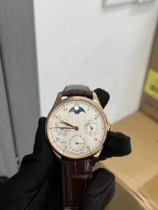 Men’s Sports and Business Automatic Mechanical Watch with Precise Movement and Accurate Timekeeping