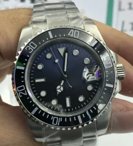 NH35 Mechanical Movement Men’s Fashionable Watch with Water Resistant Luxurious Design Diver Montre