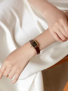 New Model of Women’s High end Luxury Small scale Waterproof Minimalist Leather Watch with Retro Design and Small square Case