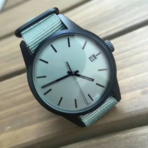OEM ODM Unisex Fashion Steel Watches for Men and Women High Quality Good Price and Good Service
