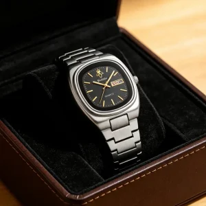 Rectangle Alloy Fashion Quartz Analog Waterproof Sport Watch Men Women Luxury Silver Black Dial Acrylic Band Calendar