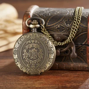 Retro Nostalgic Classical Carved Flip Cover Pocket Watch Necklace Hanging Watch Quartz Suitable for Gifts