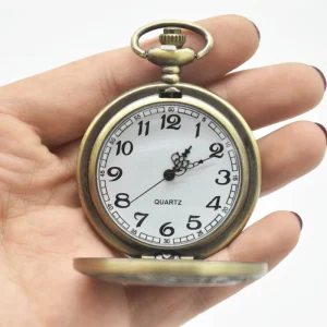 Retro Pocket Watch Flip Men and Women Unisex Hollow Quartz Creative Wall Watch Exquisite Carving Vintage Pocket Watch