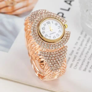 Rhinestone Quartz Watches for Women Casual and Fashionable Style From Manufacturer