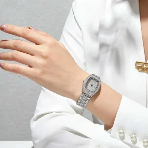 Silver All Diamond Quartz Women’s Stainless Steel Watch Diamond Inlay Chronograph Butterfly Clasp Luxury Fashionable Watch