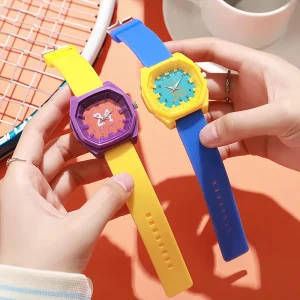 Square Silicone Quartz Watch Minimalist Sports Style for Teens School Students Unisex Casual Wristwatch