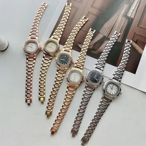 Stainless Steel Band Women’s Quartz Watch Inlaid Zircon Gift Watch