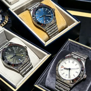 Style Mechanical Chronograph Watch 40mm Dual Time 4-Hand GMT Bullet Bracelet Luminous Display Original Gift Box
