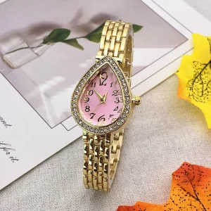 Trendy Eco-friendly Quartz Diamond-inlaid Alloy Women’s Wristwatch