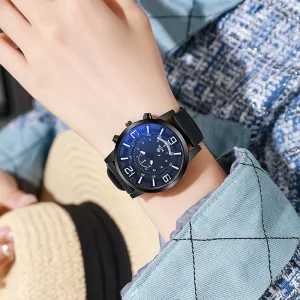 Trendy Ins Style Large Alloy Charm Quartz Watch Men Women 44mm Glass Diameter Leather