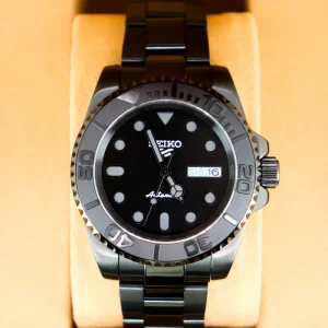 Ultra Thin Minimalist Stainless Steel Band 40mm Diameter NH36 Movement Mechanical Black Watch for Men