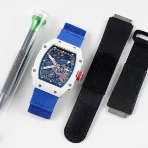 Ultra-thin and ultra Light Men’s Watch 67-02 Designer Luxury Mechanical Watch