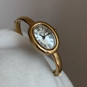 Vintage Bracelet Watch with a Niche and Exquisite Design Suitable for Commuting and Versatile Women’s Watches