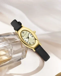 Vintage Quartz Women’s Watch Waterproof Leather Strap Roman Numerals Minimalist Versatile Ladies Watch