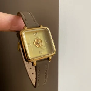 Watch Casual Watch Fashion Retro Watch Camellia Flower Watch Square Leather Women’s Watch