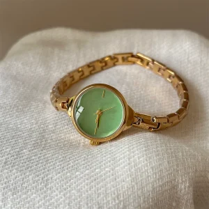 Women Antique Luxury Quartz Watches Crystal Dial Stainless Steel Water Resistant Exquisite Unique Design Bracelet Watch